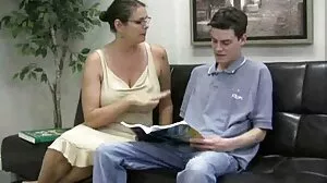 Baisée Obtient Sexy Teen vieux pervers amateur