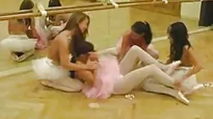 Maintenant plus de sex avec vieux 10 millions de vidéos de sexe sont disponibles gratuitement !