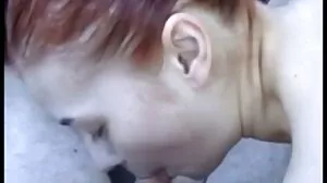 Sperme sur le cul de la jeune vieux porno milf