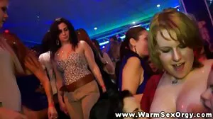 Les film porno vieux couple belles femmes ont le droit d'être complètement heureuses Hentai