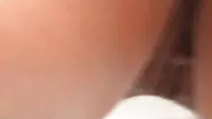 Nombril Fétiche film porno avec vieux Nombril Indien Anushka